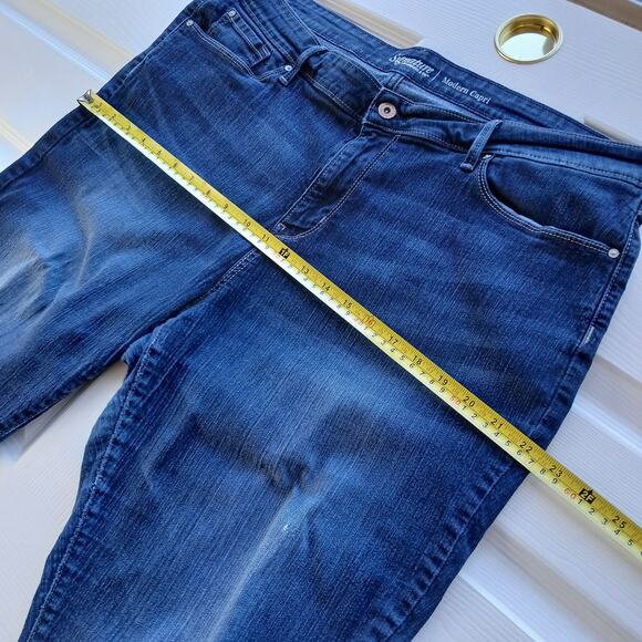 Levi Strauss Signature Modern Capri Denim Pants 20 W35 distressed stretch 40"W - Picture 10 of 14